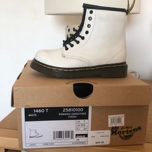 Toddler dr. Martens size 8
